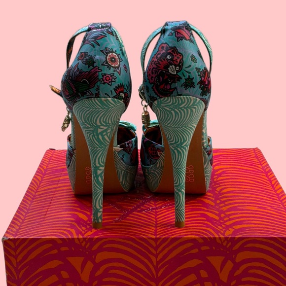 Iron Fist Loco Koko Turquoise Platform Stiletto Pumps 5” Heel Women’s 8 NWB - Picture 9 of 13